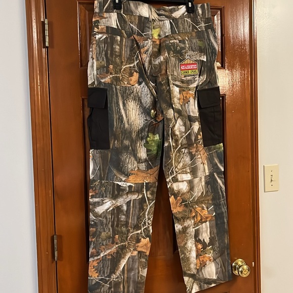 40s & Shorties Tree Camo Cargo Pants - Picture 2 of 6